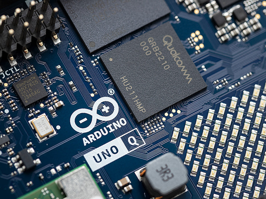 Arduino UNO Q: Buy the new all-in one dev board — Arduino Official Store