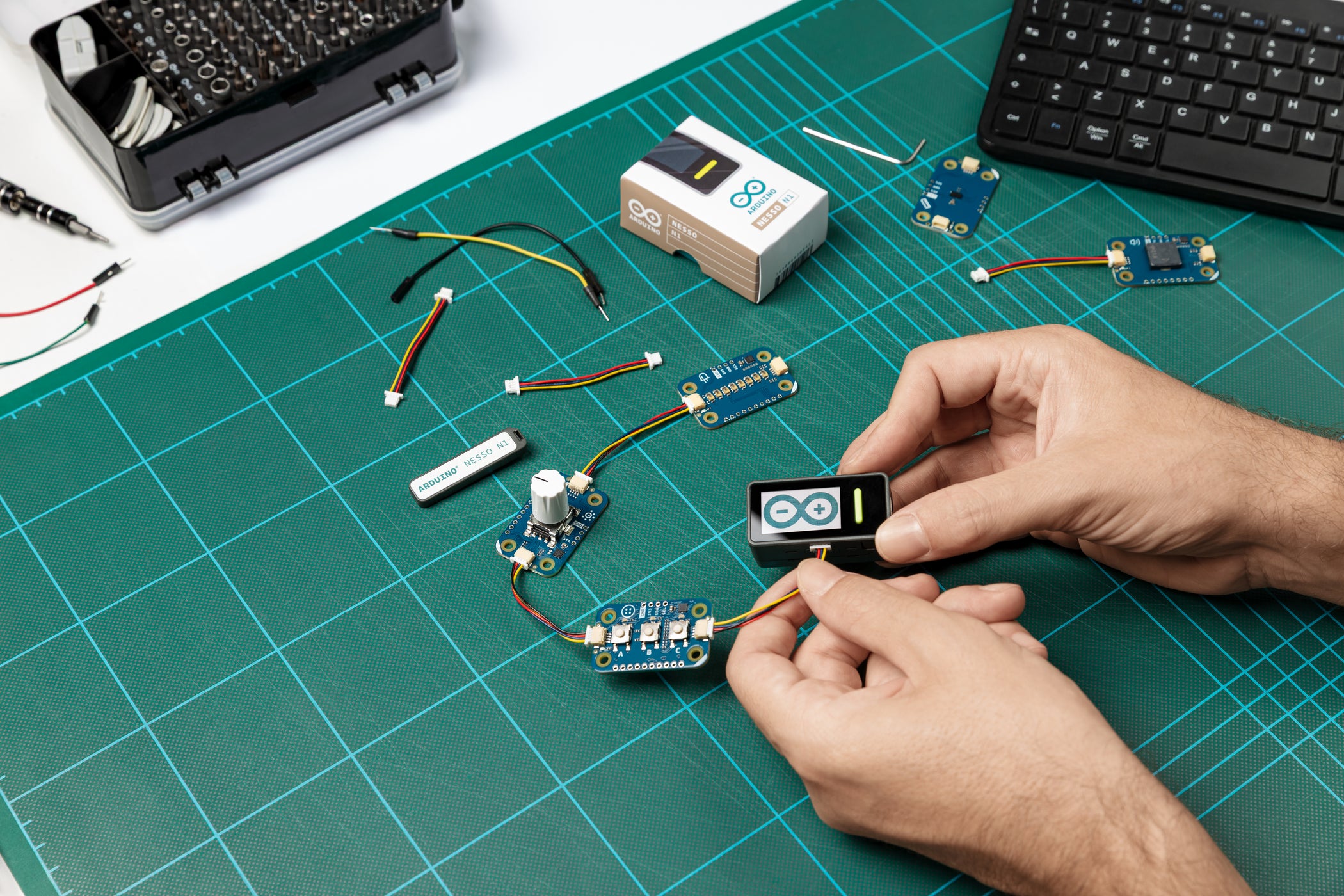 Arduino Nesso N1: The Ultimate Multi-Protocol ESP32-C6 IoT Device ...