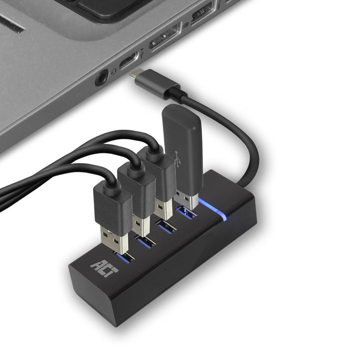 USB-C Hub 3.2 with 4 USB-A ports